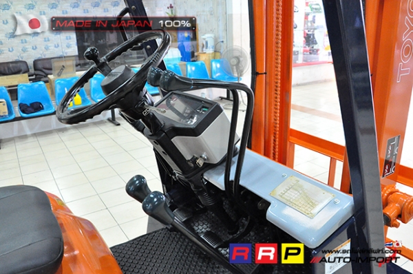 ขายรถโฟล์คลิฟท์มือสอง TOYOTA รุ่น 5FGL15-16540 นำเข้าจากประเทศญี่ปุ่น 100\% ไม่เคยใช้งานในไทย