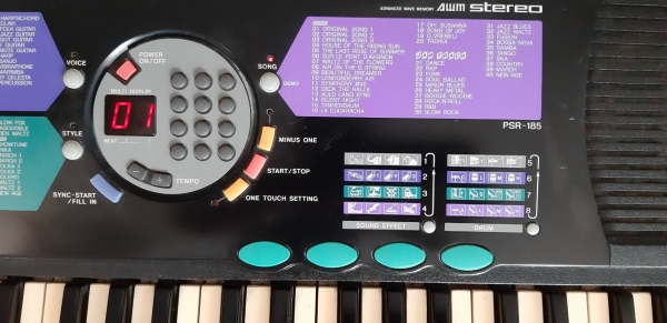 คีบอร์ด Yamaha PSR 185