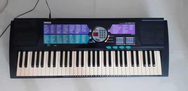 คีบอร์ด Yamaha PSR 185
