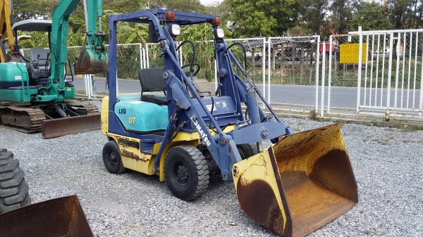 ต้องการขายรถตักล้อยางยี่ห้อKOMATSU-SG07L รถนอกนำเข้าจากญี่ปุ่น