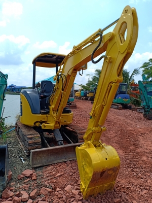 ขายจ้า..KOMATSU PC30MR-2 เก่านอกแท้  มีลายแย๊ก ปลายยาวพิเศษ ใช้งานมาน้อย โทร 089-3818694จ๊อย