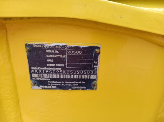 ขายจ้า..KOMATSU PC30MR-2 เก่านอกแท้  มีลายแย๊ก ปลายยาวพิเศษ ใช้งานมาน้อย โทร 089-3818694จ๊อย