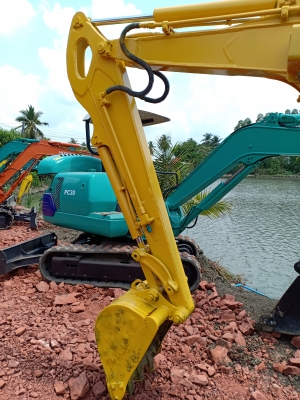 ขายจ้า..KOMATSU PC30MR-2 เก่านอกแท้  มีลายแย๊ก ปลายยาวพิเศษ ใช้งานมาน้อย โทร 089-3818694จ๊อย