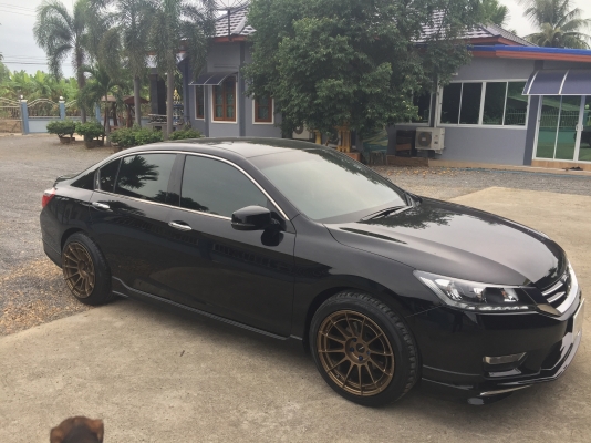 ขายแม๊กขอบ 18 พร้อมยางFalken ปลายปี 17สภาพเหมือนใหม่ ขายแม๊กขอบ 18 พร้อมยางFalken ปลายปี 17สภาพเหมือนใหม่