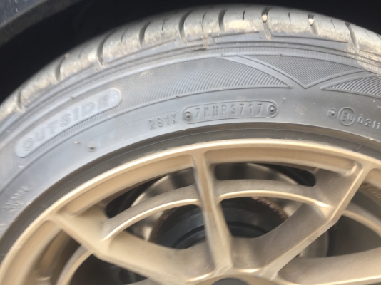 ขายแม๊กขอบ 18 พร้อมยางFalken ปลายปี 17สภาพเหมือนใหม่ ขายแม๊กขอบ 18 พร้อมยางFalken ปลายปี 17สภาพเหมือนใหม่