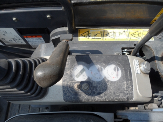 PC30MR-2+หัวเจาะ KOMATSU (รถนอก นำเข้า ขายถูก)ขายพร้อมหัวเจาะ @645,000บาท เป็นรถนอกเพื่งนำเข้ามายังไม่เคยใช้งานในไทย ปั้มแรงสถาพดีพร้อมใช้งาน รถขายตามสภาพ เอกสารอินวอยสนใจคลิ๊ก ☎ 081-989-1989 หรั่งครับ