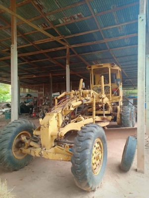 KOMATSU GD3760