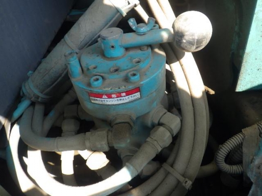 ขายรถขุดนำเข้าจากประเทศญี่ปุ่น kobelco sk100 super สนใจติดต่อสอบถาม 0923309229 อีด