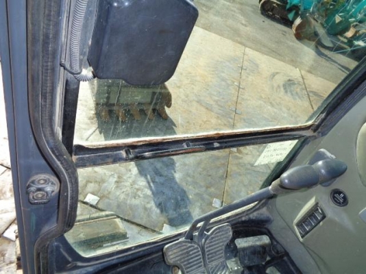 ขายรถขุดนำเข้าจากประเทศญี่ปุ่น kobelco sk135yy04 สนใจติดต่อสอบถาม 0923309229 อีด