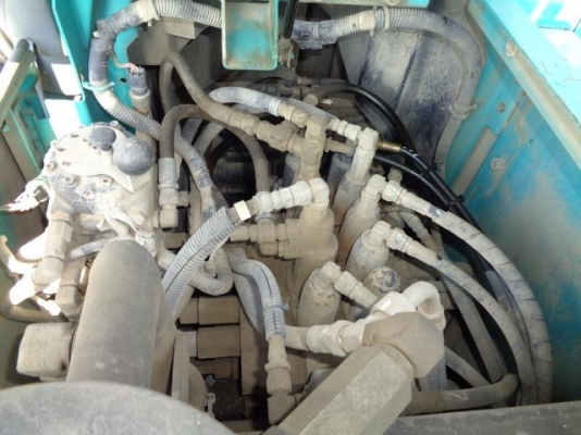 ขายรถขุดนำเข้าจากประเทศญี่ปุ่น kobelco sk135yy04 สนใจติดต่อสอบถาม 0923309229 อีด