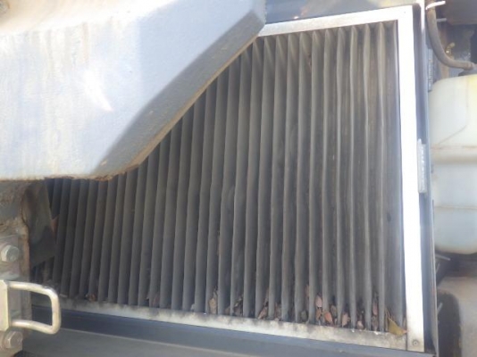 ขายรถขุดนำเข้าจากประเทศญี่ปุ่น kobelco sk135yy05 รุ่น8 สนใจติดต่อสอบถาม 0923309229 อีด