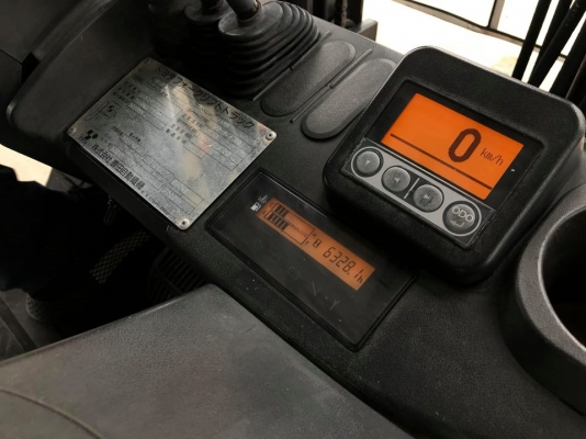 ขายถูกมาก Toyota 8FG15 รุ่นใหม่ รถนำเข้าจากญี่ปุ่น ไม่เคยใช้งานในไทย ยก1.5ตัน เสา3เมตร เครื่องยนตร์เบนซิล เกียร์ธรรมดา