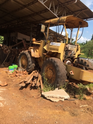 ขายรถตัก CAT 910 ไม่มีเครื่องยนต์ อย่างอื่นครบ ขายรถตัก CAT 910 ไม่มีเครื่องยนต์ อย่างอื่นครบ