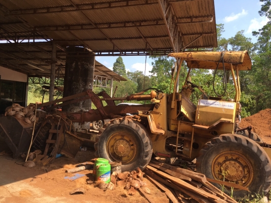 ขายรถตัก CAT 910 ไม่มีเครื่องยนต์ อย่างอื่นครบ ขายรถตัก CAT 910 ไม่มีเครื่องยนต์ อย่างอื่นครบ
