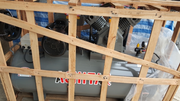 ผลิตสั่งทำมาใหม่ๆ ตามคำเรียกร้อง งานนำเข้า สินค้าใหม่*เครื่องปั๊มลมASHITA: ขนาด300ลิตร ,2 สูบ , 5.5HPแรง,ไฟบ้าน 220V.,25A.