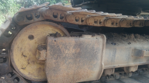 รถขุดแบ็คโฮCAT E120B