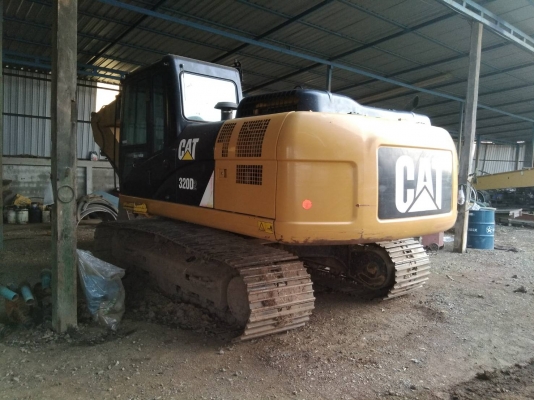 CAT  320D 2