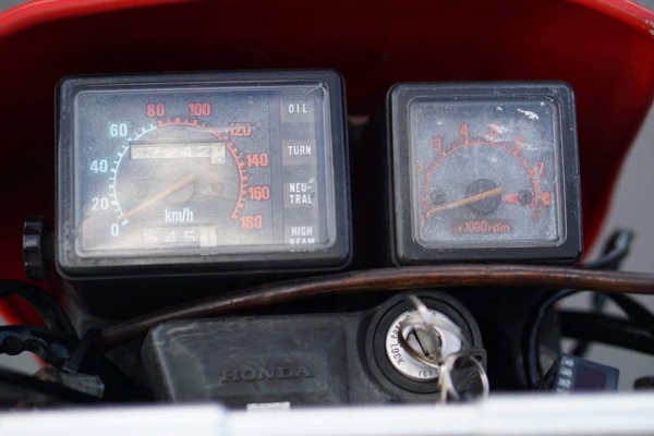ร้าน วุฒิ นนบุรี ขาย HONDA XLV 750 R 1983 รถทะเบียนแท้ๆโอนขนส่ง มี 500 คันทั่วโลก