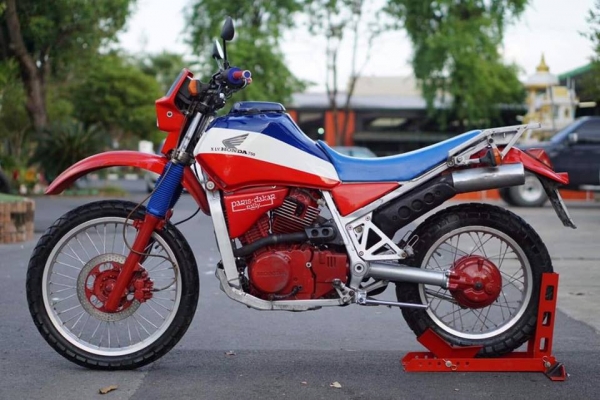ร้าน วุฒิ นนบุรี ขาย HONDA XLV 750 R 1983 รถทะเบียนแท้ๆโอนขนส่ง มี 500 คันทั่วโลก