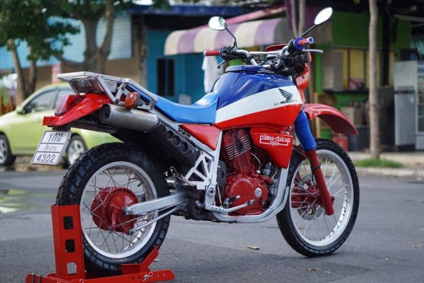ร้าน วุฒิ นนบุรี ขาย HONDA XLV 750 R 1983 รถทะเบียนแท้ๆโอนขนส่ง มี 500 คันทั่วโลก