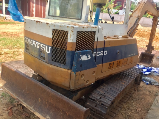 KOMATSU PC 20-6 เครื่องดีแรงดีมากครับ บอดี้หัวเก๋งสวยๆพร้อมใช้งานได้เลย ทำงานได้เร็วไม่โหลด ช่วงล่างเอวแน่น ฉีกเลี้ยวได้ดีครับ เอกสารซื้อขาย ราคาต่อรองได้ครับ