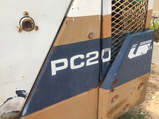 KOMATSU PC 20-6 เครื่องดีแรงดีมากครับ บอดี้หัวเก๋งสวยๆพร้อมใช้งานได้เลย ทำงานได้เร็วไม่โหลด ช่วงล่างเอวแน่น ฉีกเลี้ยวได้ดีครับ เอกสารซื้อขาย ราคาต่อรองได้ครับ