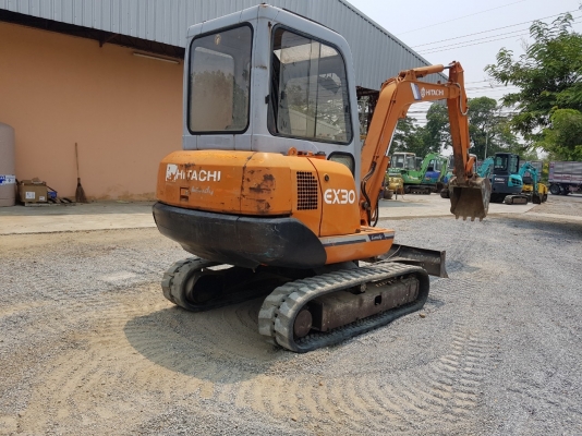 รถขุดฮิตาชิ EX30-1เก่าญี่ปุ่น ปั้มนิ้ว คอนโทลน้ำมัน