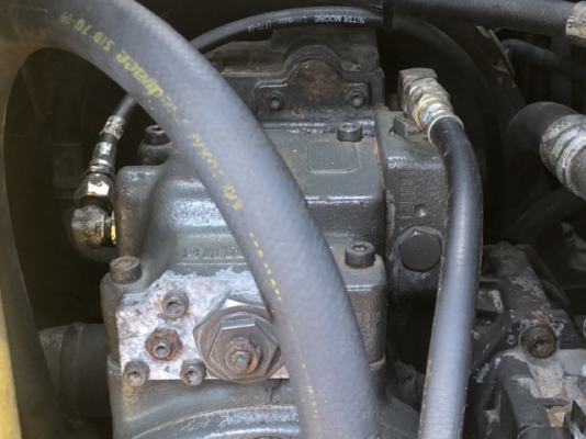 ขายรถขุด SUMITOMO SH125X-3 อาร์มยาวพิเศษ นำเข้าเองจากญี่ปุ่น สภาพสวยพร้อมใช้ มีVDOการทำงานครับ