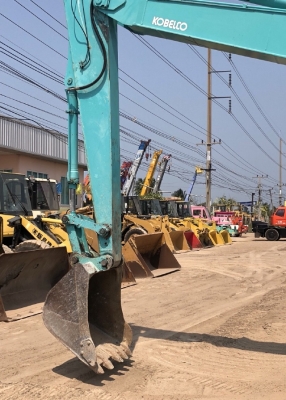 ขายรถขุด KOBELCO SK135SR อาร์มพิเศษ นำเข้าเองจากญี่ปุ่น สภาพสวยพร้อมใช้ มีVDOการทำงานครับ