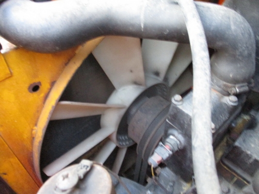 ขาย รถตักหน้าขุดหลัง JCB 3CX เล่มทะเบียน ราคา 320,000 บาท 084-5424150