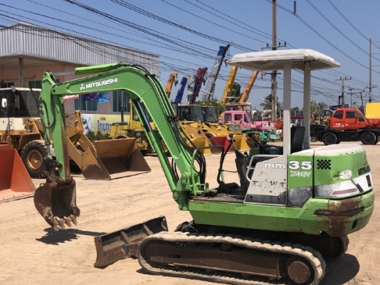 ขายรถขุด MITSUBISHI MM35 คอลโทรลสั้น ปั้มนิ้ว นำเข้าเองจากญี่ปุ่น สภาพสวยพร้อมใช้ มีVDOการทำงานครับ