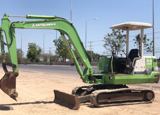 ขายรถขุด MITSUBISHI MM35 คอลโทรลสั้น ปั้มนิ้ว นำเข้าเองจากญี่ปุ่น สภาพสวยพร้อมใช้ มีVDOการทำงานครับ