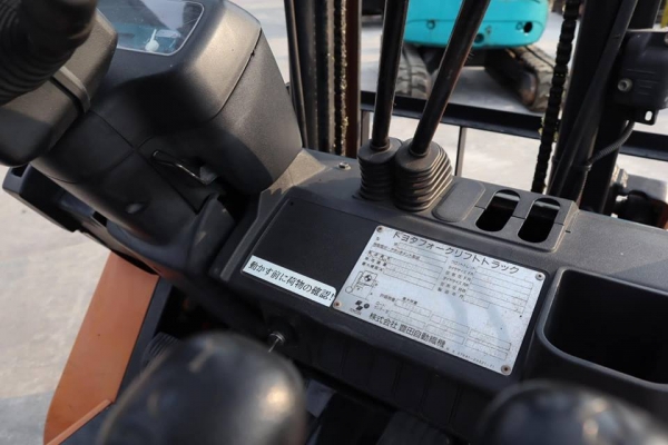 ขายถูกมาก TOYOTA 7FG 1.8ตัน เดิมจากญี่ปุ่น ไม่เคยใช้งานในไทย สวยแห้งเดิม ขายถูกมาก TOYOTA 7FG 1.8ตัน เดิมจากญี่ปุ่น ไม่เคยใช้งานในไทย สวยแห้งเดิม