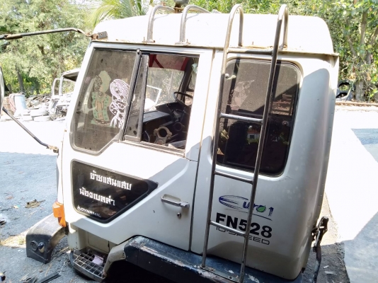 ขาย หัวสิบล้อ เฉินหลง  สภาพเต็มๆ  อุปกรณ์ครบ