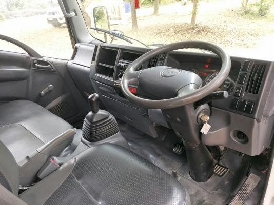 4 ล้อ NLR 130 ปี 55 ( ไม่ติดเวลา ) ราคา 580,000 บาท 4 ล้อ NLR 130 ปี 55 ( ไม่ติดเวลา ) ราคา 580,000 บาท