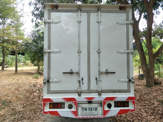 4 ล้อ NLR 130 ปี 55 ( ไม่ติดเวลา ) ราคา 580,000 บาท 4 ล้อ NLR 130 ปี 55 ( ไม่ติดเวลา ) ราคา 580,000 บาท