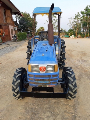 ขายรถไถ ไอซากิ TF327 พร้อมผาน5LCS