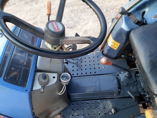 ขายรถไถ ไอซากิ TF327 พร้อมผาน5LCS