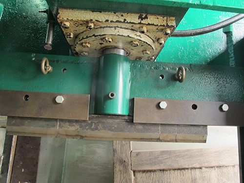 ขายแท่นอัดไฮดรอลิคขนาดใหญ่โครงแข็งแรงเกิน100ตัน ขายแท่นอัดไฮดรอลิคขนาดใหญ่โครงแข็งแรงเกิน100ตัน