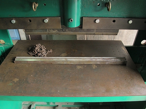 ขายแท่นอัดไฮดรอลิคขนาดใหญ่โครงแข็งแรงเกิน100ตัน ขายแท่นอัดไฮดรอลิคขนาดใหญ่โครงแข็งแรงเกิน100ตัน