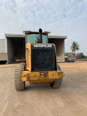 ขาย 695,000 รถตักล้อยาง CATTERPILAR 924Gz  เครื่องดี เกียร์แรง ระบบไฮโดรลิกพร้อมใช้ เอกสารชื้อขาย  รถอยู่  นครปฐม โทร 0610710295  สนใจ รายการสินค้า อื่นๆ ที่ เว็ปไชค์ Truck2Hand https://www.truck2hand.com/index.php?actions=content/search&amp;member_id=136