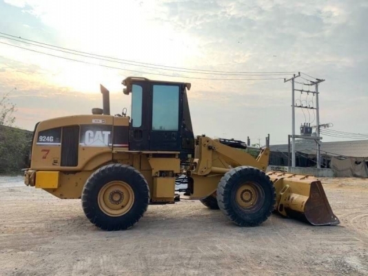 ขาย 695,000 รถตักล้อยาง CATTERPILAR 924Gz  เครื่องดี เกียร์แรง ระบบไฮโดรลิกพร้อมใช้ เอกสารชื้อขาย  รถอยู่  นครปฐม โทร 0610710295  สนใจ รายการสินค้า อื่นๆ ที่ เว็ปไชค์ Truck2Hand https://www.truck2hand.com/index.php?actions=content/search&amp;member_id=136