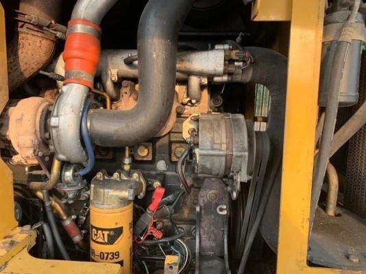 ขาย 695,000 รถตักล้อยาง CATTERPILAR 924Gz  เครื่องดี เกียร์แรง ระบบไฮโดรลิกพร้อมใช้ เอกสารชื้อขาย  รถอยู่  นครปฐม โทร 0610710295  สนใจ รายการสินค้า อื่นๆ ที่ เว็ปไชค์ Truck2Hand https://www.truck2hand.com/index.php?actions=content/search&amp;member_id=136