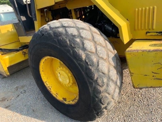 ขาย  395,000 รถบด 2 เพลา DYNAPAC CA251 เครื่อง isuzu 6BD1 แรงดี ระบบสั่นสะเทือนพร้อมใช้ เอกสารขื้อขาย  รถอยู่  นครปฐม โทร 0610710295  สนใจ รายการสินค้า อื่นๆ ที่ เว็ปไชค์ Truck2Hand https://www.truck2hand.com/index.php?actions=content/search&amp;member_id