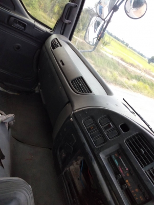 ขายหัวรถอีซุเด้กก้า สวย อุปกรณ์ครบ ราคา 135000 บาท สนใจติดต่อคุณเอ 087-049-9962 ขายหัวรถอีซุเด้กก้า สวย อุปกรณ์ครบ ราคา 135000 บาท สนใจติดต่อคุณเอ 087-049-9962