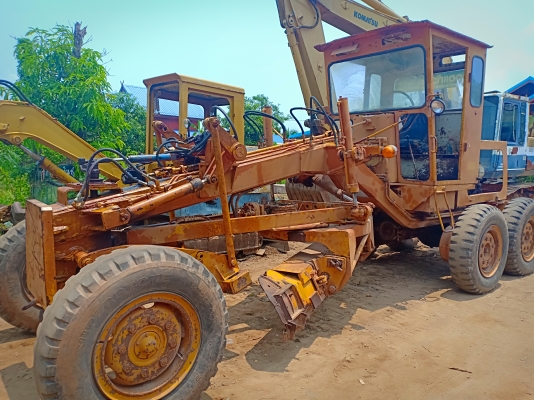 ขายเกรดเดอร์ 46F พร้อมใช้