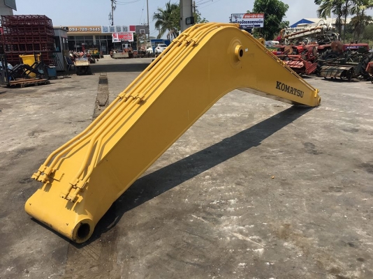 บูมรถขุด ยี่ห้อ KOMATSU ตรงรุ่น PC200-5 - สวยเดิม จากญี่ปุ่น - ไม่ผุ รูสลักสวย ท่อแป๊ปครบ บูมรถขุด ยี่ห้อ KOMATSU ตรงรุ่น PC200-5 - สวยเดิม จากญี่ปุ่น - ไม่ผุ รูสลักสวย ท่อแป๊ปครบ