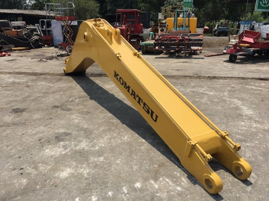 บูมรถขุด ยี่ห้อ KOMATSU ตรงรุ่น PC200-5 - สวยเดิม จากญี่ปุ่น - ไม่ผุ รูสลักสวย ท่อแป๊ปครบ บูมรถขุด ยี่ห้อ KOMATSU ตรงรุ่น PC200-5 - สวยเดิม จากญี่ปุ่น - ไม่ผุ รูสลักสวย ท่อแป๊ปครบ