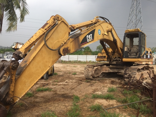 Cat 330B เครื่องดี ปั้มแรง เล่มทะเบียน แถมโซ่ 2 เส้น ( ร้อนเงิน )