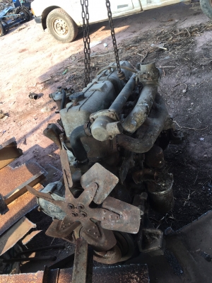 ขายเครื่่องเกียร์ 2D ใว้ทำอะไหล่ เสื้อทะลุ ราคาถูกๆ26000บาท 0816278866